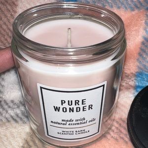 1 Pure Wonder 7oz single wick candles from Bath and Body Works